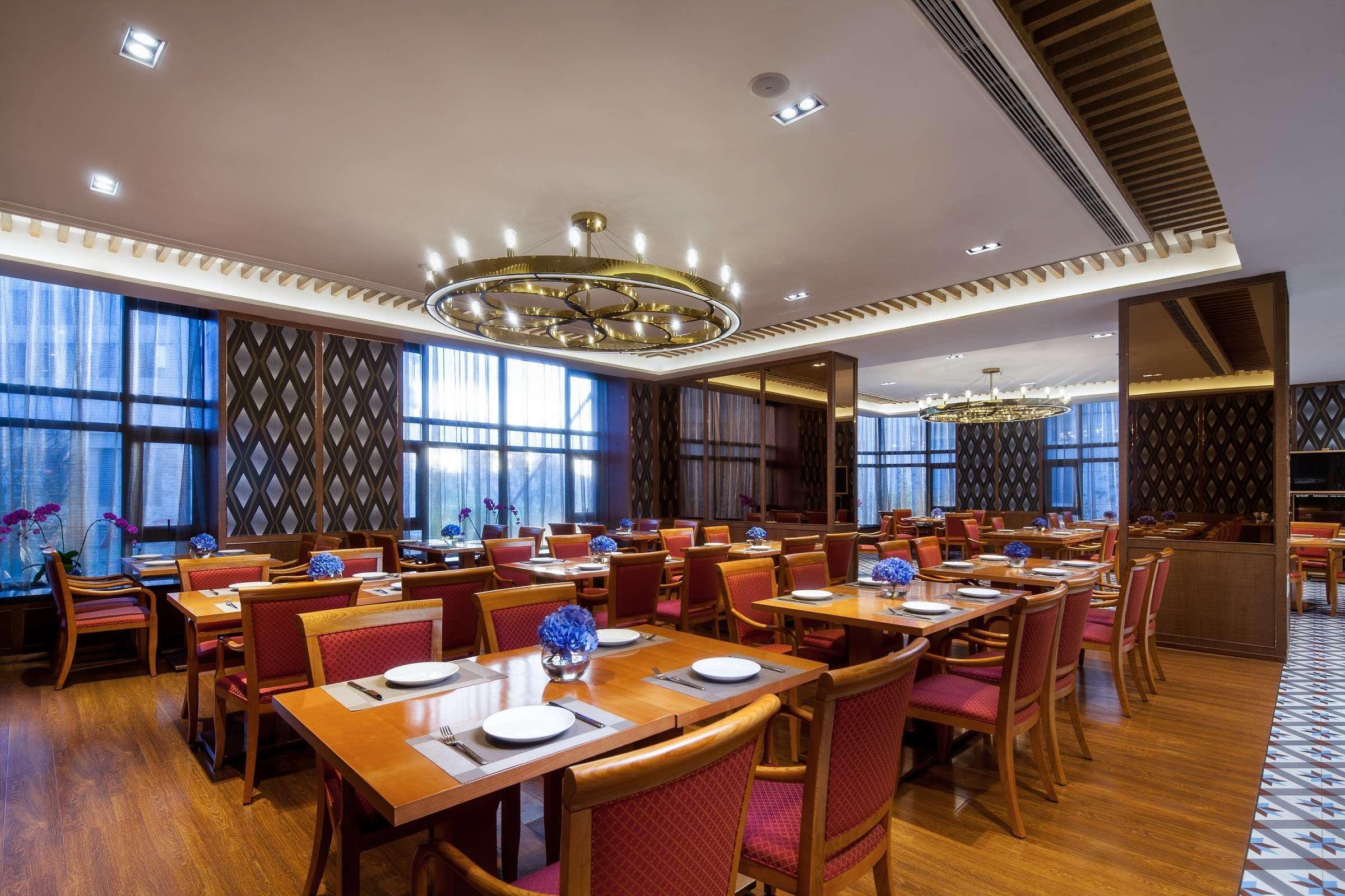 Ramada Shanghai Songjiang Екстериор снимка