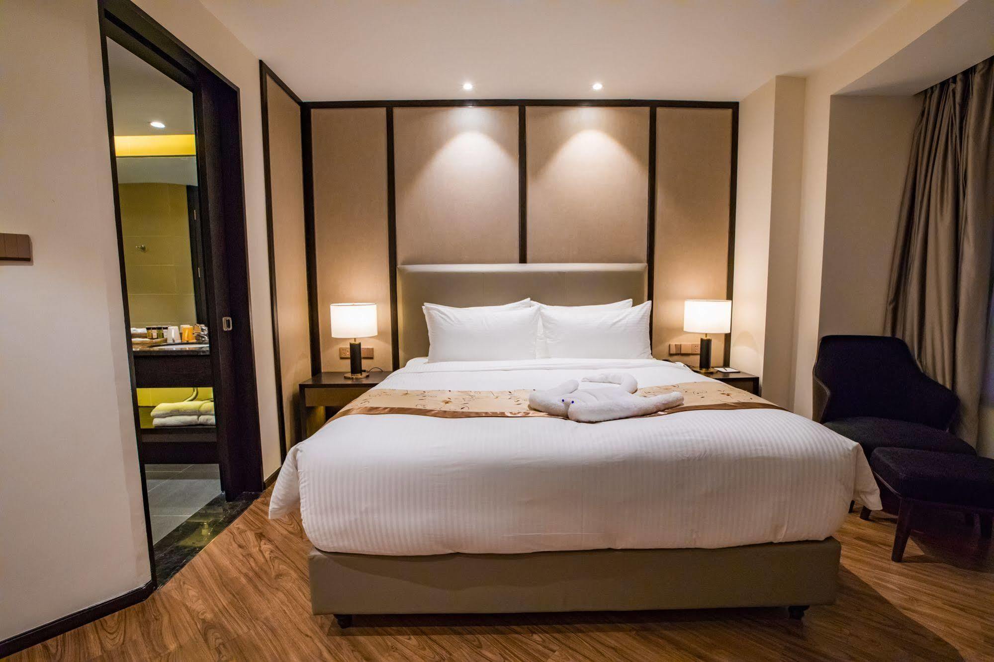 Ramada Shanghai Songjiang Екстериор снимка