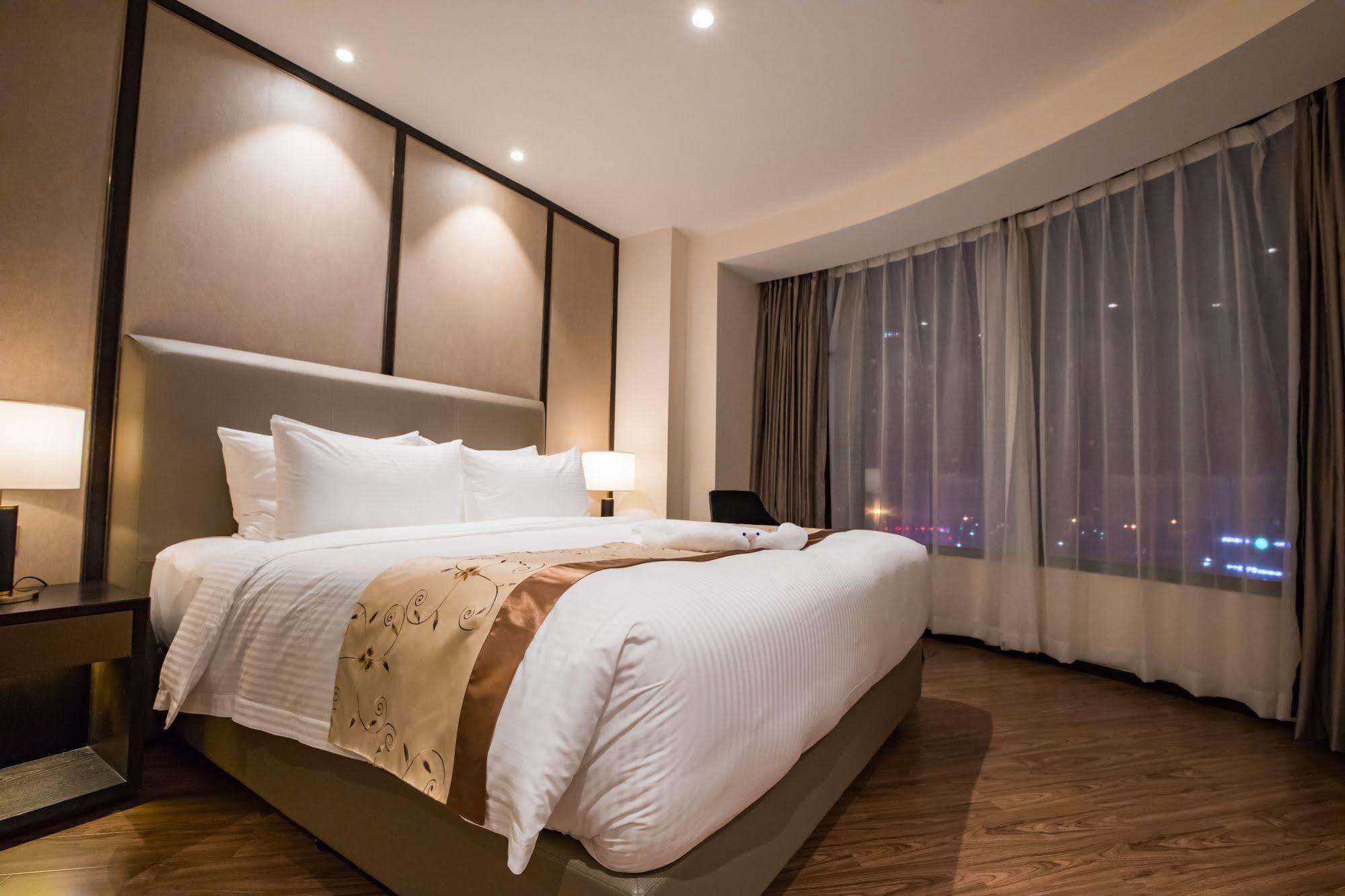 Ramada Shanghai Songjiang Екстериор снимка